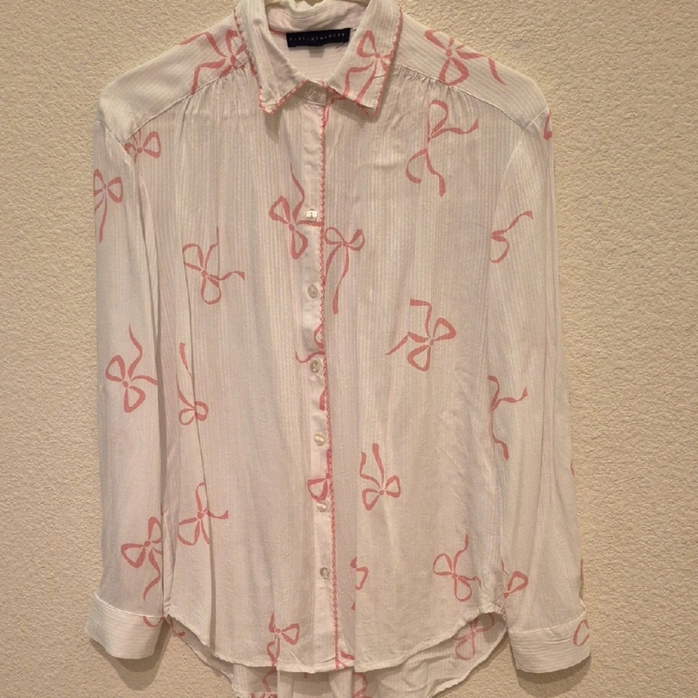 White Button-Up Shirt with Pink Bow Pattern Pink Lace Collar